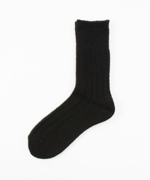 SLY(スライ)の「WARMY RIB SOCKS(ソックス/靴下・レディース・ワインレッド/ブラック/ダークグレー/イエロー系その他・FREE)」の2枚目の写真