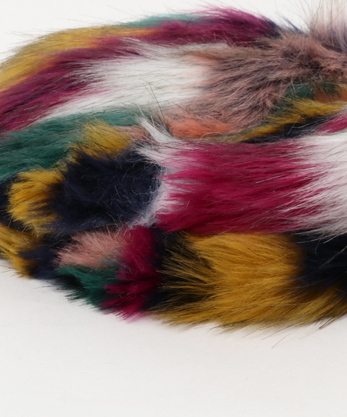 KOBE LETTUCE（コウベレタス）の「この秋冬コーデの主役級アイテムに☆！ふわふわエコファーラウンドリングバッグ/レディース鞄[B1092]（ハンドバッグ・レディース・オフホワイト/ブラック/ブルー系その他/ブラウン系その他/ブラック系その他・FREE）」の9枚目の写真