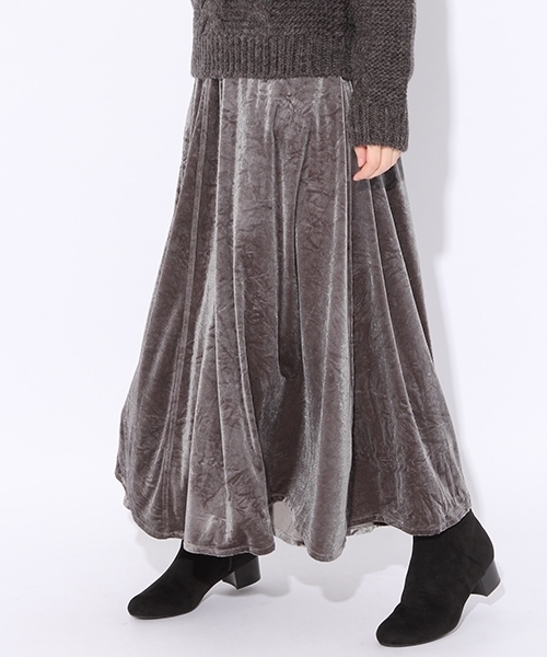 niko and...（ニコアンド）の「ベロアロングスカート（スカート・レディース・ネイビー/マスタード/スモーク・3/4）」の3枚目の写真