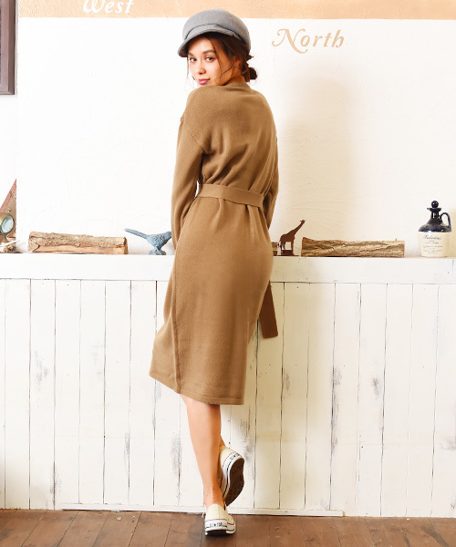 Luz Llena（ラズレナ）の「ベルト付きニットワンピース（ワンピース・レディース・ブラック/ボルドー/キャメル・MEDIUM）」の6枚目の写真