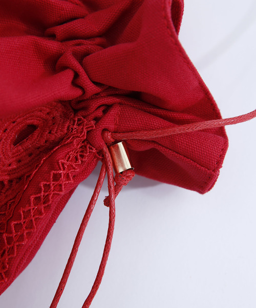 merlot plus（メルロープリュス）の「パンチングレース巾着ハンドバッグ2572（ハンドバッグ・レディース・ブラック/オフホワイト/レッド・FREE）」の9枚目の写真