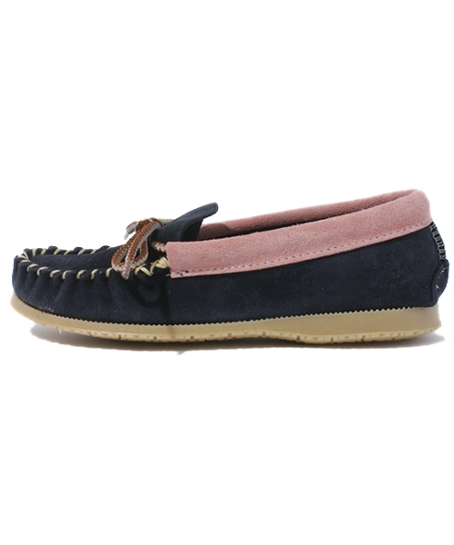 BEAMS BOY（ビームスボーイ）の「AMIMOC / 2トーンモカシン ネイビー 13SS（モカシン/デッキシューズ・レディース・ネイビー・W5/W6/W7）」の2枚目の写真