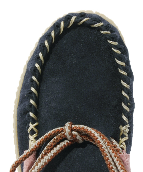 BEAMS BOY（ビームスボーイ）の「AMIMOC / 2トーンモカシン ネイビー 13SS（モカシン/デッキシューズ・レディース・ネイビー・W5/W6/W7）」の5枚目の写真