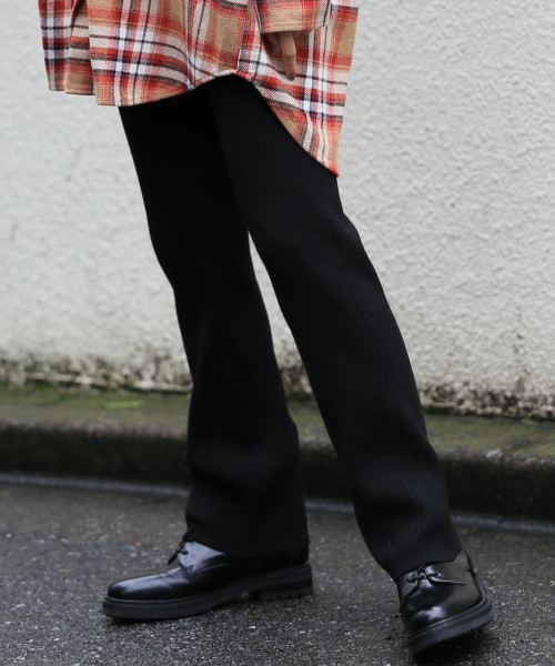 LOWRYS FARM（ローリーズファーム）の「ニットパンツ　813163（その他パンツ・レディース・ブラック/ベージュ/グレー・FREE）」の2枚目の写真