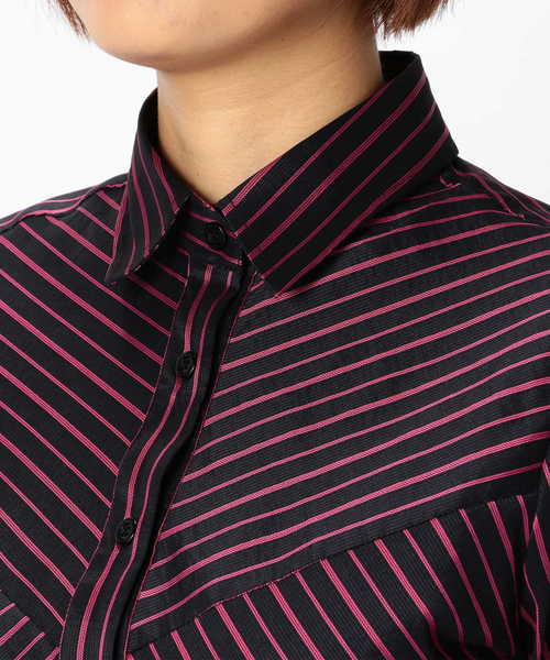 NARACAMICIE（ナラカミーチェ）の「ダークストライプ切り替えシャツ（シャツ/ブラウス・レディース・ネイビー/ピンク・LARGE/MEDIUM/SMALL）」の7枚目の写真