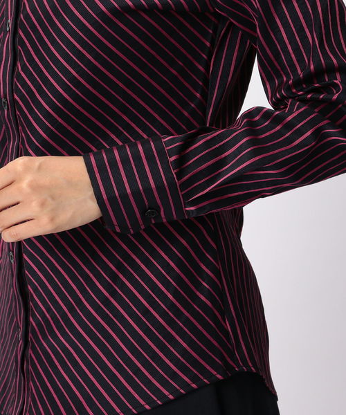 NARACAMICIE（ナラカミーチェ）の「ダークストライプ切り替えシャツ（シャツ/ブラウス・レディース・ネイビー/ピンク・LARGE/MEDIUM/SMALL）」の3枚目の写真