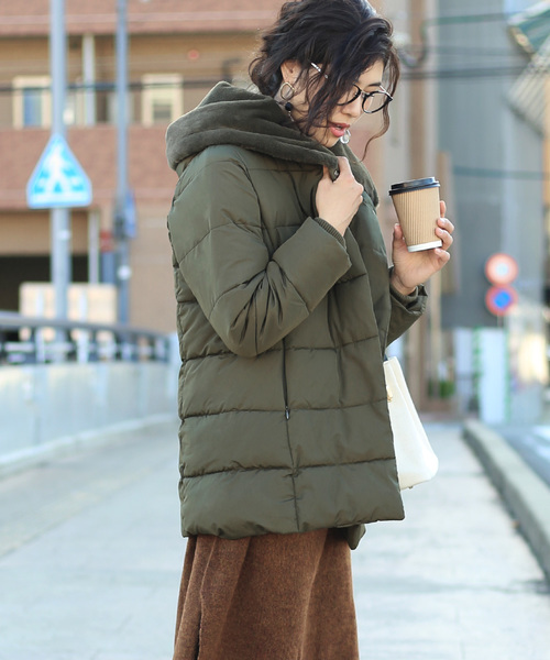 Bou Jeloud（ブージュルード）の「ファイバーダウンファーフード 