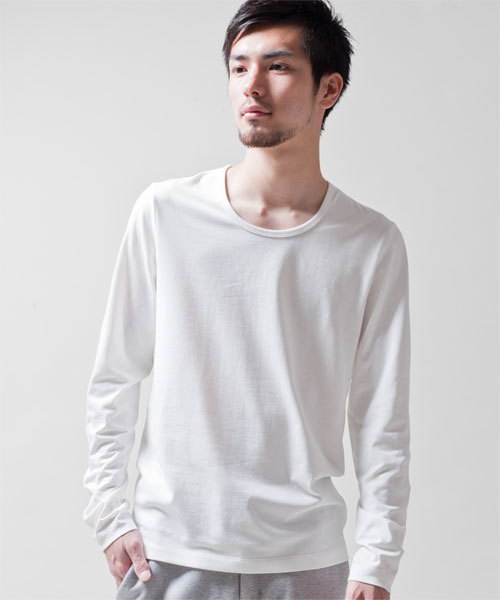NANO universe(ナノユニバース)の「wjk/ Plain U-Neck Tee L/S(Tシャツ/カットソー・メンズ・ホワイト/ブラック/カーキ/ネイビー/ライトピンク/グレー・SMALL/MEDIUM/LARGE)」の8枚目の写真