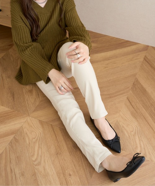 KOBE LETTUCE（コウベレタス）の「素肌感覚ストレッチパンツ（その他パンツ・レディース・ターコイズブルー/ベージュ/グレー/ネイビー/ブラック/ピンク/マスタード/カーキ/ボルドー/キャメル/モカ/ワイン/ブルー系/ホワイト系/チャコール/ピンク系/サンドベージュ/カーキ系/ブラック系・L/LL/M/S/TALL/PM/PL）」の2枚目の写真