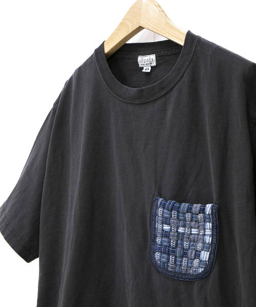 AOZORA(アオゾラ)の「AOZORA/アオゾラ 天竺 編み込ポケット TEE(Tシャツ/カットソー・メンズ・ブラック・LARGE/MEDIUM)」の4枚目の写真
