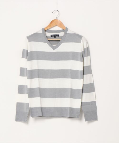 THISIS（ディスイズ）の「Vネックセーター（ニット/セーター・メンズ・ホワイト/ブラック/チャコール/ブラウン/マスタード/ブルー/ネイビー/ワインレッド/グレー×ホワイト/ブラック系その他/ロイヤルブルー・MEDIUM/LARGE/X-LARGE）」の4枚目の写真