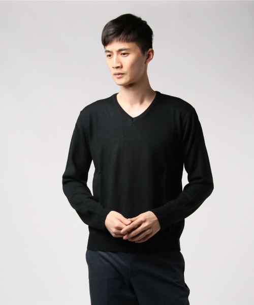 THISIS（ディスイズ）の「Vネックセーター（ニット/セーター・メンズ・ホワイト/ブラック/チャコール/ブラウン/マスタード/ブルー/ネイビー/ワインレッド/グレー×ホワイト/ブラック系その他/ロイヤルブルー・MEDIUM/LARGE/X-LARGE）」の17枚目の写真