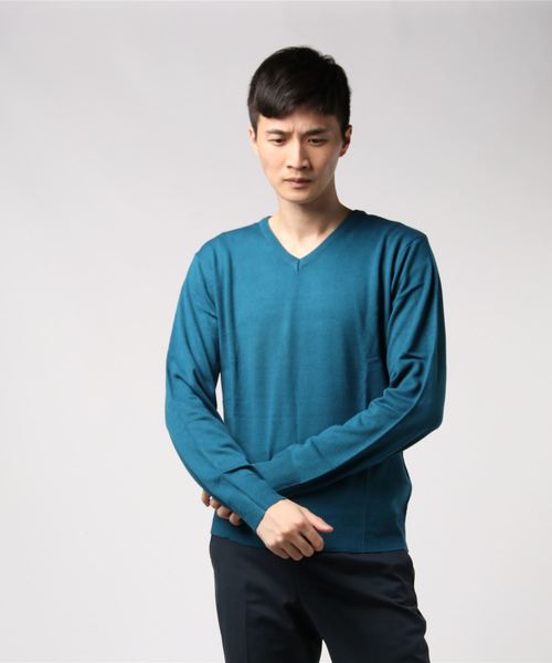 THISIS（ディスイズ）の「Vネックセーター（ニット/セーター・メンズ・ホワイト/ブラック/チャコール/ブラウン/マスタード/ブルー/ネイビー/ワインレッド/グレー×ホワイト/ブラック系その他/ロイヤルブルー・MEDIUM/LARGE/X-LARGE）」の18枚目の写真