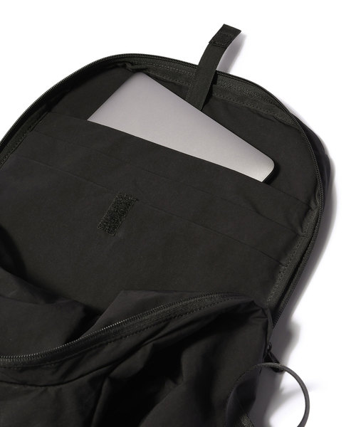 CRAMSHELL(クラムシェル)の「BACKPACK(バックパック/リュック・メンズ・グレー/ブラック・FREE)」の10枚目の写真