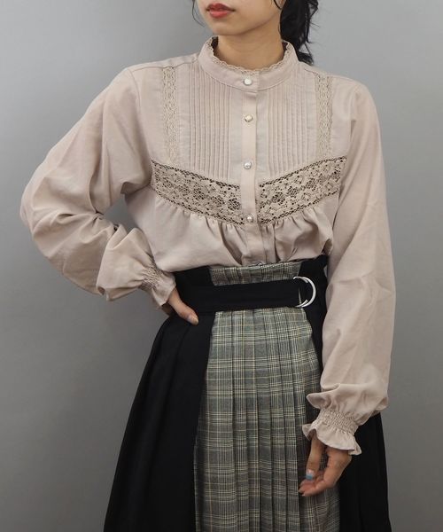 tiptop（ティップトップ）の「キラキラ多ボタンレースブラウス（シャツ/ブラウス・レディース・ブラック/ベージュ/ブラウン/オフホワイト・FREE）」の4枚目の写真