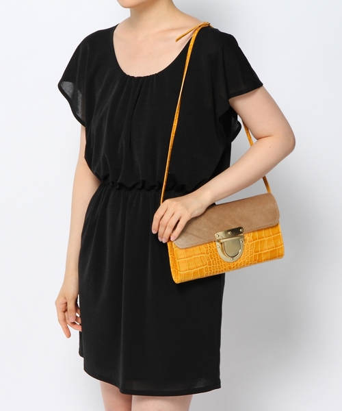 VIA BUS STOP（ヴィアバスストップ）の「VIA REPUBBLICA クラッチバッグ（クラッチバッグ・レディース・イエロー系・フリー）」の2枚目の写真