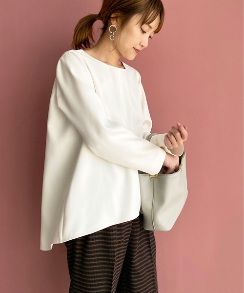 BE NEAT（ビーニート）の「【日本製】後ろタックプルオーバー（Tシャツ/カットソー・レディース・ブラック/オフホワイト/サックスブルー・MEDIUM/M）」の2枚目の写真