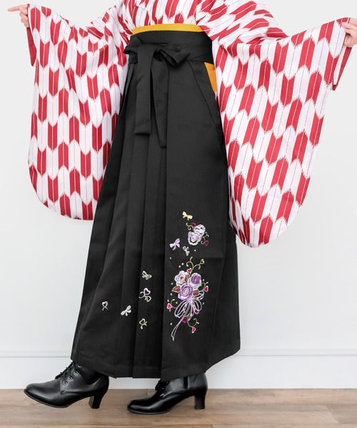 KYOETSU（キョウエツ）の「レディース刺繍入り袴（着物・レディース・グリーン系その他3/グリーン系その他4/レッド系その他3/オレンジ系その他/レッド系その他2/ピンク系その他3/レッド系その他/ピンク系その他2/イエロー系その他/ピンク系その他/パープル系その他4/ブルー系その他/ブルー系その他2/ブルー系その他3/ブラック系その他/パープル系その他/ブラック系その他3/ブラック系その他2/パープル系その他2/パープル系その他3/ブルー系その他5/ブルー系その他4/グリーン系その他2/グリーン系その他/ブラウン系その他/ホワイト系その他/グリーン系その他5/ベージュ系その他/ピンク系その他4・S/M/L/LL）」の4枚目の写真