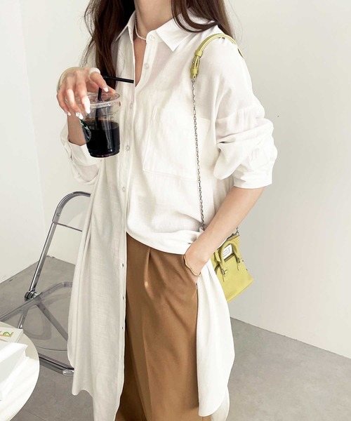 GeeRA（ジーラ）の「【羽織りに/オフィスカジュアル/冷房対策】リネンライク裾スリットロングシャツ（シャツ/ブラウス・レディース・ネイビー/オフホワイト/カーキ/モカ/ストライプ/サンドグレー/アイボリー/ダークカーキ/ベージュ/ブラック/ライトベージュ/ホワイト/ライトカーキ/ブルー系その他・SMALL/MEDIUM/LARGE/X-LARGE/XX-LARGE）」の19枚目の写真