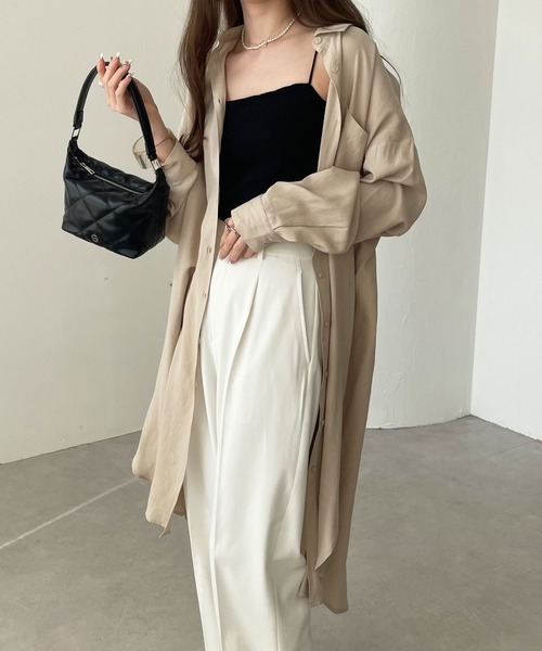 GeeRA（ジーラ）の「【羽織りに/オフィスカジュアル/冷房対策】リネンライク裾スリットロングシャツ（シャツ/ブラウス・レディース・ネイビー/オフホワイト/カーキ/モカ/ストライプ/サンドグレー/アイボリー/ダークカーキ/ベージュ/ブラック/ライトベージュ/ホワイト/ライトカーキ/ブルー系その他・SMALL/MEDIUM/LARGE/X-LARGE/XX-LARGE）」の20枚目の写真