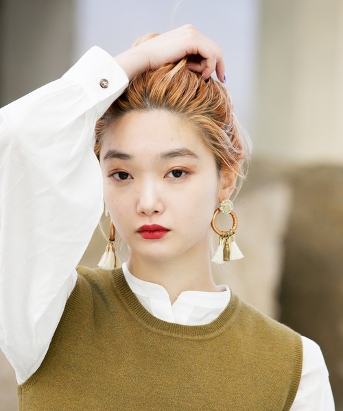 BOEMY（ボエミー）の「ヴィンテージ調 丸ビーズレザーミニタッセルピアス（ピアス（両耳用）・レディース・ブロンズ・FREE）」の18枚目の写真