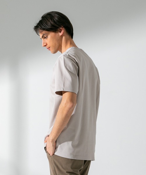 UNITED TOKYO（ユナイテッドトウキョウ）の「テクノラマスムースカットソー（Tシャツ/カットソー・メンズ・ブラック/ベージュ/オフホワイト/グリーン/ライトグリーン/ネイビー・1/2/4/3）」の9枚目の写真