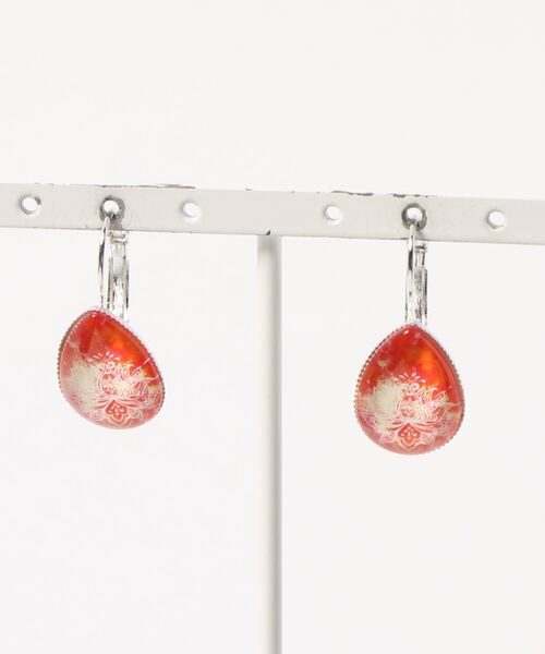 チャイハネ(チャイハネ)の「【チャイハネ】グラデーションロータス ガラスドロップピアス(ピアス(両耳用)・レディース・グリーン/ネイビー/オレンジ/パープル/ターコイズブルー/ホワイト/ダークグリーン/ブラック/ブルーグリーン・FREE)」の9枚目の写真