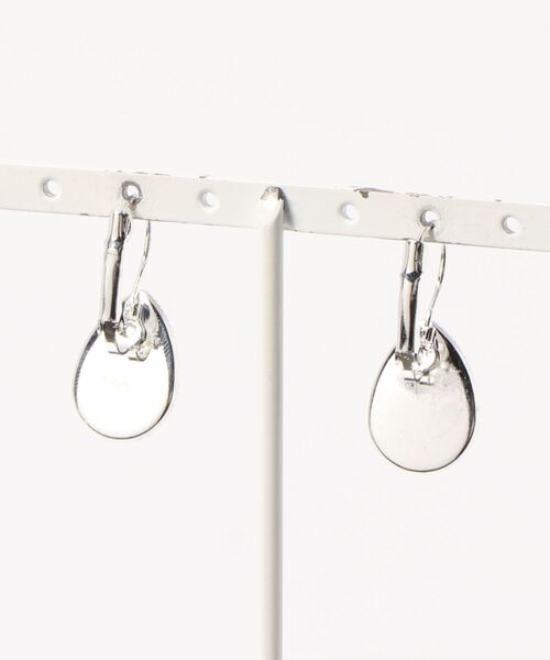 チャイハネ(チャイハネ)の「【チャイハネ】グラデーションロータス ガラスドロップピアス(ピアス(両耳用)・レディース・グリーン/ネイビー/オレンジ/パープル/ターコイズブルー/ホワイト/ダークグリーン/ブラック/ブルーグリーン・FREE)」の10枚目の写真