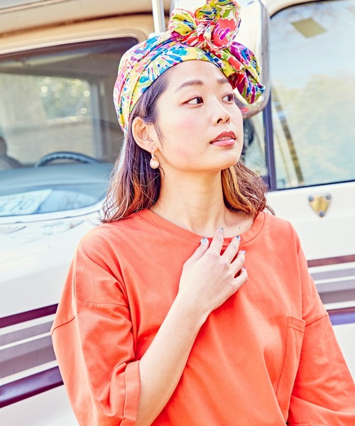 チャイハネ(チャイハネ)の「【チャイハネ】グラデーションロータス ガラスドロップピアス(ピアス(両耳用)・レディース・グリーン/ネイビー/オレンジ/パープル/ターコイズブルー/ホワイト/ダークグリーン/ブラック/ブルーグリーン・FREE)」の13枚目の写真