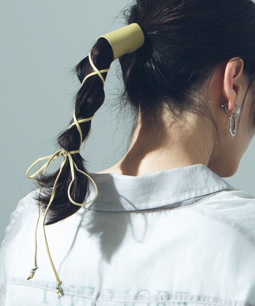 WEGO（ウィゴー）の「WEGO/レザーヘアリボン（ヘアゴム・レディース・ブラック/ベージュ/ブラウン/グリーン・FREE）」の4枚目の写真