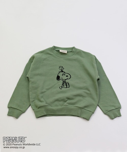 PEANUTS(ピーナッツ)の「SNOOPY/スヌーピー 裏毛フロッキープリントトレーナー(スウェット・キッズ・チャコールグレー/ベージュ/オフホワイト/カーキ/ロイヤルブルー/スモークピンク・90cm/110cm/100cm/120cm/130cm/140cm/150cm/160cm)」の4枚目の写真
