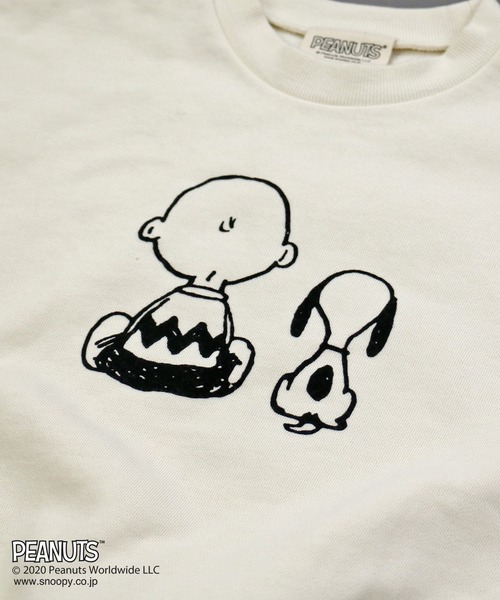 PEANUTS(ピーナッツ)の「SNOOPY/スヌーピー 裏毛フロッキープリントトレーナー(スウェット・キッズ・チャコールグレー/ベージュ/オフホワイト/カーキ/ロイヤルブルー/スモークピンク・90cm/110cm/100cm/120cm/130cm/140cm/150cm/160cm)」の14枚目の写真