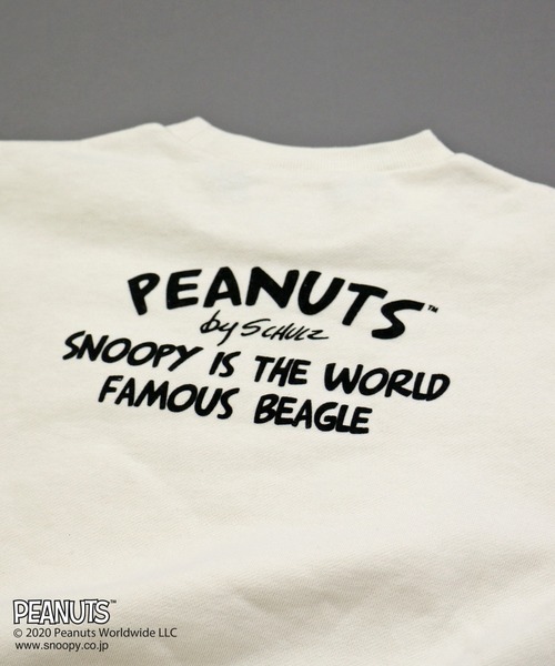 PEANUTS(ピーナッツ)の「SNOOPY/スヌーピー 裏毛フロッキープリントトレーナー(スウェット・キッズ・チャコールグレー/ベージュ/オフホワイト/カーキ/ロイヤルブルー/スモークピンク・90cm/110cm/100cm/120cm/130cm/140cm/150cm/160cm)」の15枚目の写真