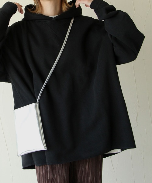 Chillfar（チルファー）の「裏起毛バックスリットプルオーバーパーカー（パーカー・レディース・ベージュ/ブラック/ホワイト/ブラウン/グリーン/ブルー・MEDIUM/LARGE）」の19枚目の写真