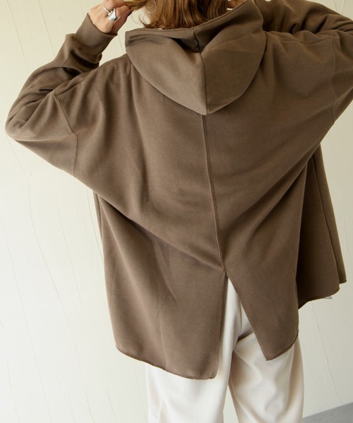 Chillfar（チルファー）の「裏起毛バックスリットプルオーバーパーカー（パーカー・レディース・ベージュ/ブラック/ホワイト/ブラウン/グリーン/ブルー・MEDIUM/LARGE）」の16枚目の写真