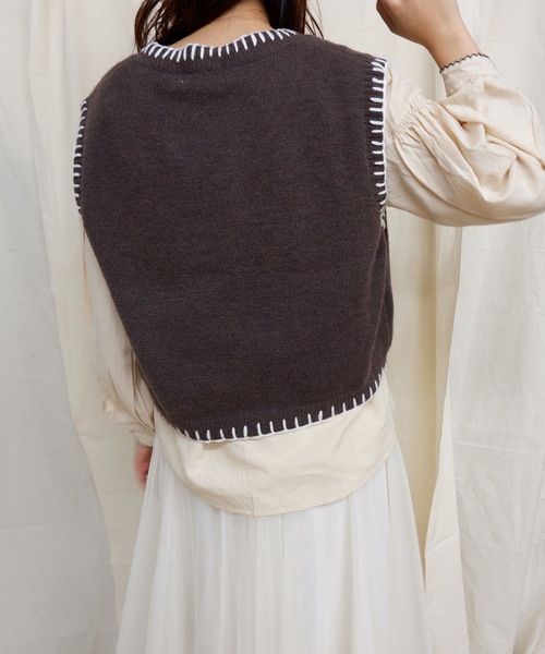 sakishimatokyo（サキシマトーキョー）の「【ZOZO限定】サキシマamp「ハンドステッチニットベスト」（ベスト・レディース・ベージュ/ブラウン/イエロー/ブルー・FREE）」の8枚目の写真