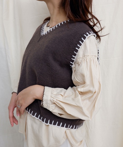 sakishimatokyo（サキシマトーキョー）の「【ZOZO限定】サキシマamp「ハンドステッチニットベスト」（ベスト・レディース・ベージュ/ブラウン/イエロー/ブルー・FREE）」の7枚目の写真