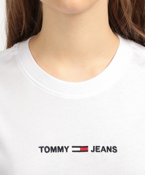 tommy jeans（トミー ジーンズ）の「ロゴエンブロイダリーＴシャツ（Tシャツ/カットソー・レディース・ホワイト/ネイビー/ブルー/ブラック/ピンク/ライトブルー・SMALL/MEDIUM/LARGE/X-SMALL）」の10枚目の写真