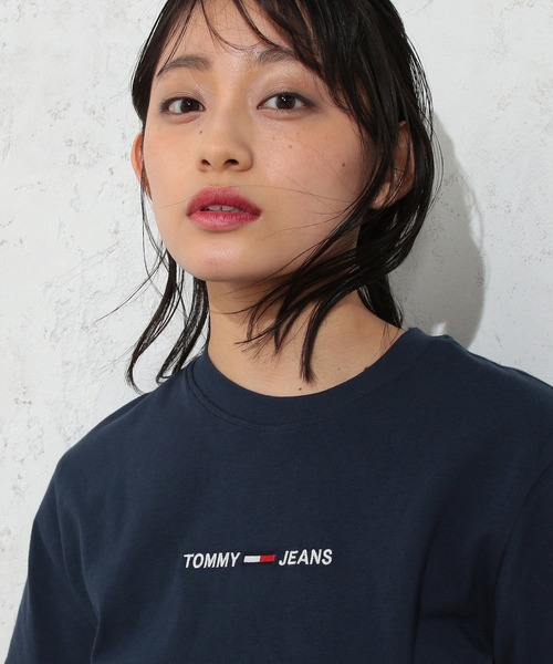 tommy jeans（トミー ジーンズ）の「ロゴエンブロイダリーＴシャツ（Tシャツ/カットソー・レディース・ホワイト/ネイビー/ブルー/ブラック/ピンク/ライトブルー・SMALL/MEDIUM/LARGE/X-SMALL）」の13枚目の写真