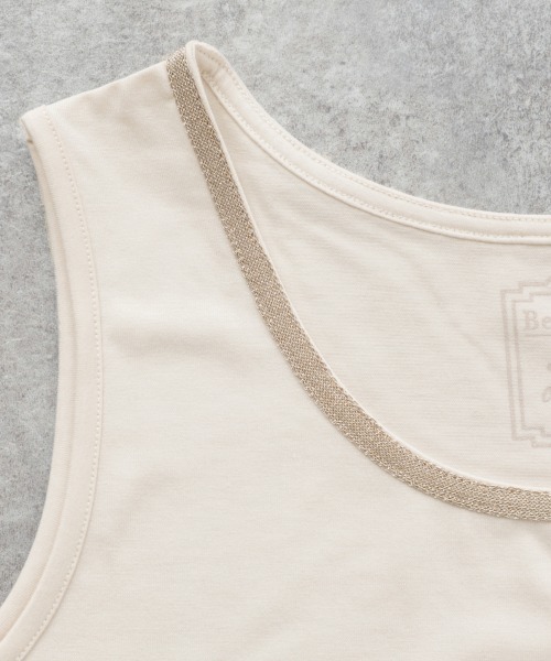 GLOBAL WORK（グローバルワーク）の「Beau-Teeアビガイルタンク/930793（タンクトップ・レディース・ホワイト/アイボリー/ブラック/ライトグレー・MEDIUM/LARGE）」の17枚目の写真