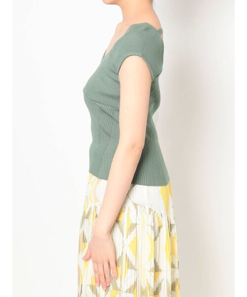 MERCURYDUO(マーキュリーデュオ)の「ビスチェ風コンパクトランダムリブニット(ニット/セーター・レディース・ブラック/オフホワイト/イエロー/グリーン・FREE)」の21枚目の写真