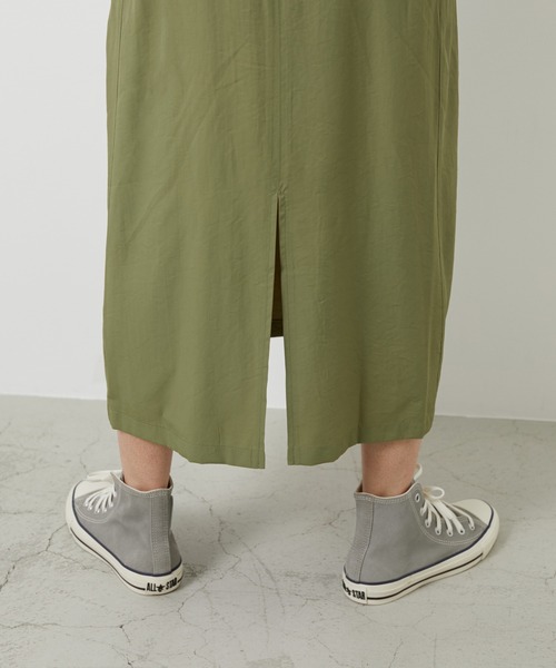 AZUL ENCANTO（アズールエンカント）の「ワークポケットジャンパースカート（ジャンパースカート・レディース・ブラック/カーキ・FREE）」の14枚目の写真