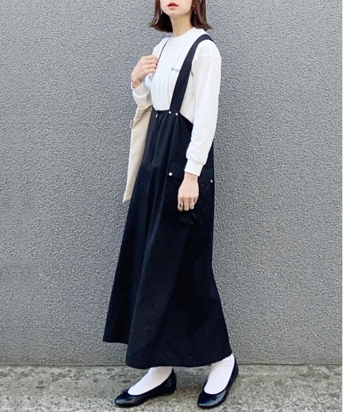 AZUL ENCANTO（アズールエンカント）の「ワークポケットジャンパースカート（ジャンパースカート・レディース・ブラック/カーキ・FREE）」の9枚目の写真