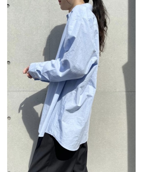 Chikashitsu +(チカシツプラス)の「【Chikashitsu +】oversized box shirt(シャツ/ブラウス・メンズ・ホワイト/ライトブルー・ONE SIZE)」の9枚目の写真