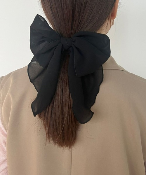 Me%（ミィパーセント）の「BIGリボンクリップ（バレッタ/ヘアクリップ・レディース・チャコールグレー/ブラック/ダークブラウン/ベージュ/ホワイト/ブラウン/ホワイト系その他/ピンク系その他/ブルー系その他・FREE）」の4枚目の写真