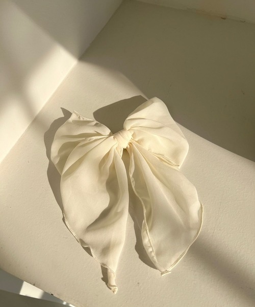 Me%（ミィパーセント）の「BIGリボンクリップ（バレッタ/ヘアクリップ・レディース・チャコールグレー/ブラック/ダークブラウン/ベージュ/ホワイト/ブラウン/ホワイト系その他/ピンク系その他/ブルー系その他・FREE）」の16枚目の写真