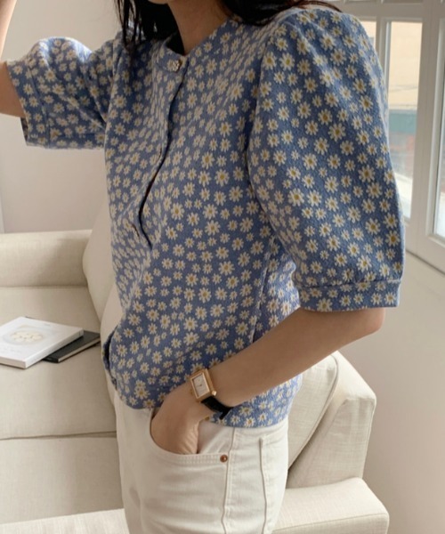 ABITOKYO（アビトーキョー）の「パワーショルダー花柄ブラウス（シャツ/ブラウス・レディース・ブラック/ピンク/ブルー・FREE）」の22枚目の写真