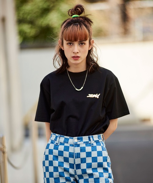 X-girl（エックスガール）の「SPIN LOGO S/S TEE（Tシャツ/カットソー・レディース・ブラック/ブルー/ホワイト/レッド・M/S/XL/L）」の6枚目の写真