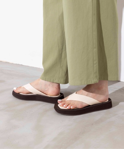 EVOL(イーボル)の「バイカラートングサンダル(サンダル・レディース・ブラック/ブラウン・S/M/L)」の21枚目の写真