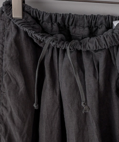 SAKULA（サクラ）の「【SAKULA/サクラ】LINEN BALL PANTS/リネンイージーワイドボールパンツ（その他パンツ・メンズ・チャコールグレー/グレー/ブラック・2/1）」の8枚目の写真